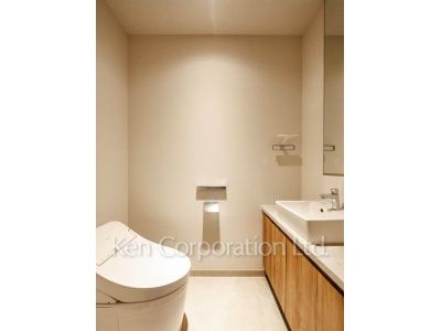 トイレ ※1階の同じ間取タイプを撮影。仕様が異なることがあります。