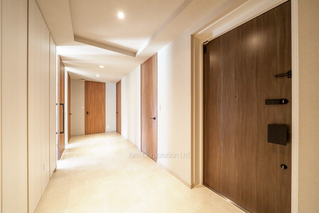 the UPPERHOUSE SHIROKANEの写真 玄関