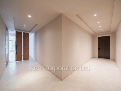 the UPPERHOUSE SHIROKANEの写真 玄関