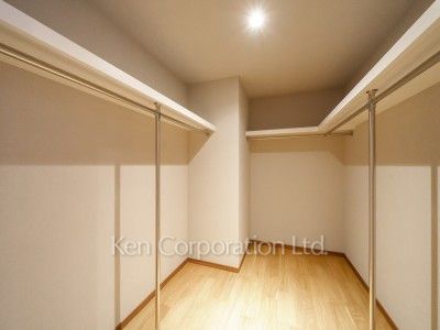 the UPPERHOUSE SHIROKANEの写真 ウォークインクローゼット