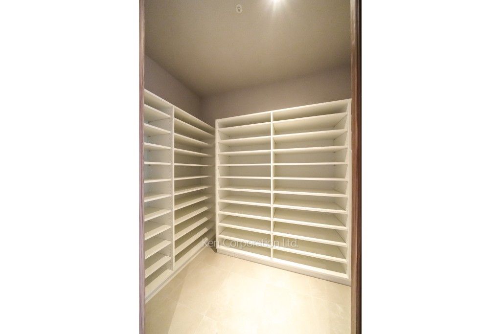 the UPPERHOUSE SHIROKANEの写真 シューズインクローゼット