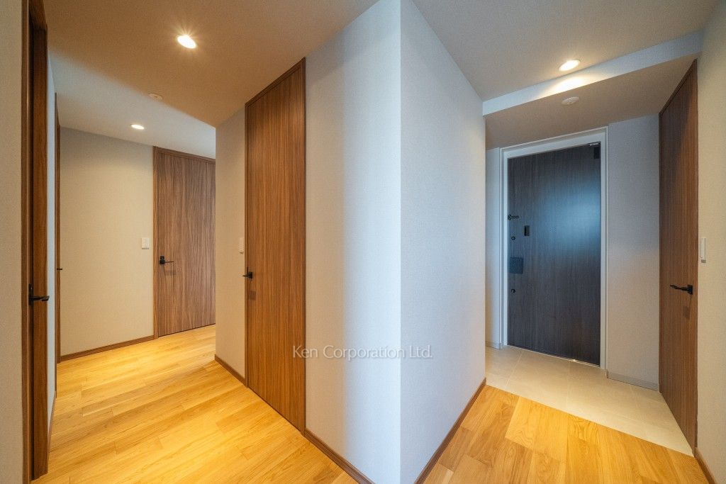 the UPPERHOUSE SHIROKANEの写真 玄関