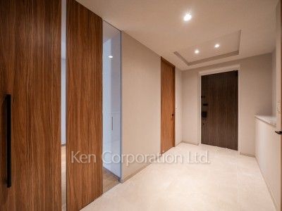 the UPPERHOUSE SHIROKANEの写真 玄関