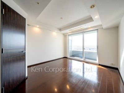 マスターベッドルーム