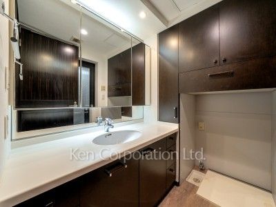 パウダールーム