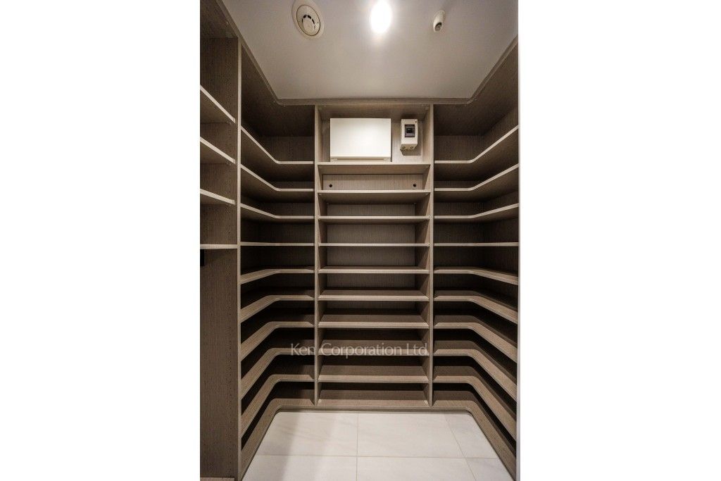 三田ガーデンヒルズイーストヒルの写真 シューズインクローゼット