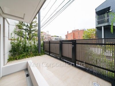 イプセ白金台の写真 バルコニー