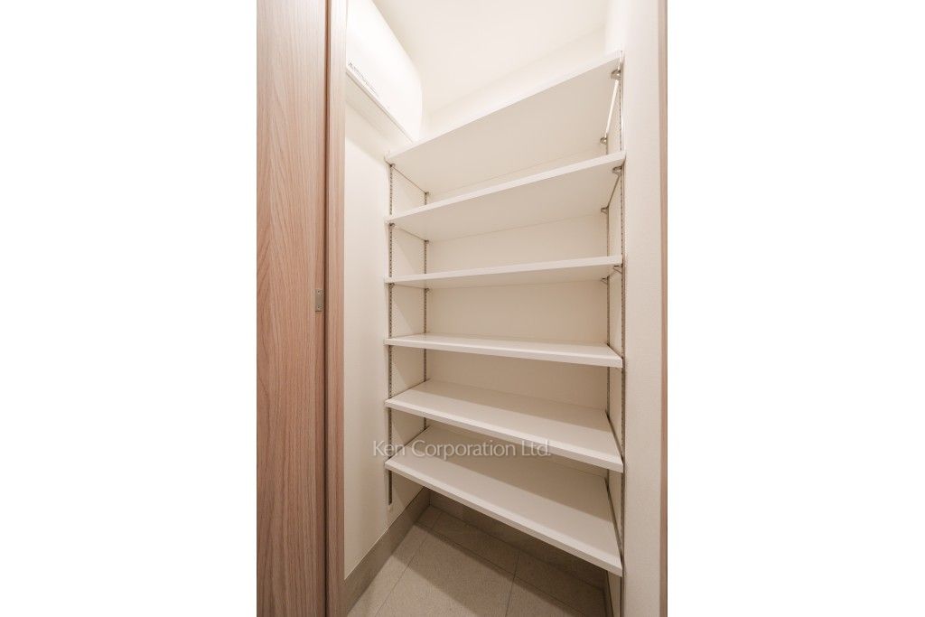 イプセ白金台の写真 シューズインクローゼット