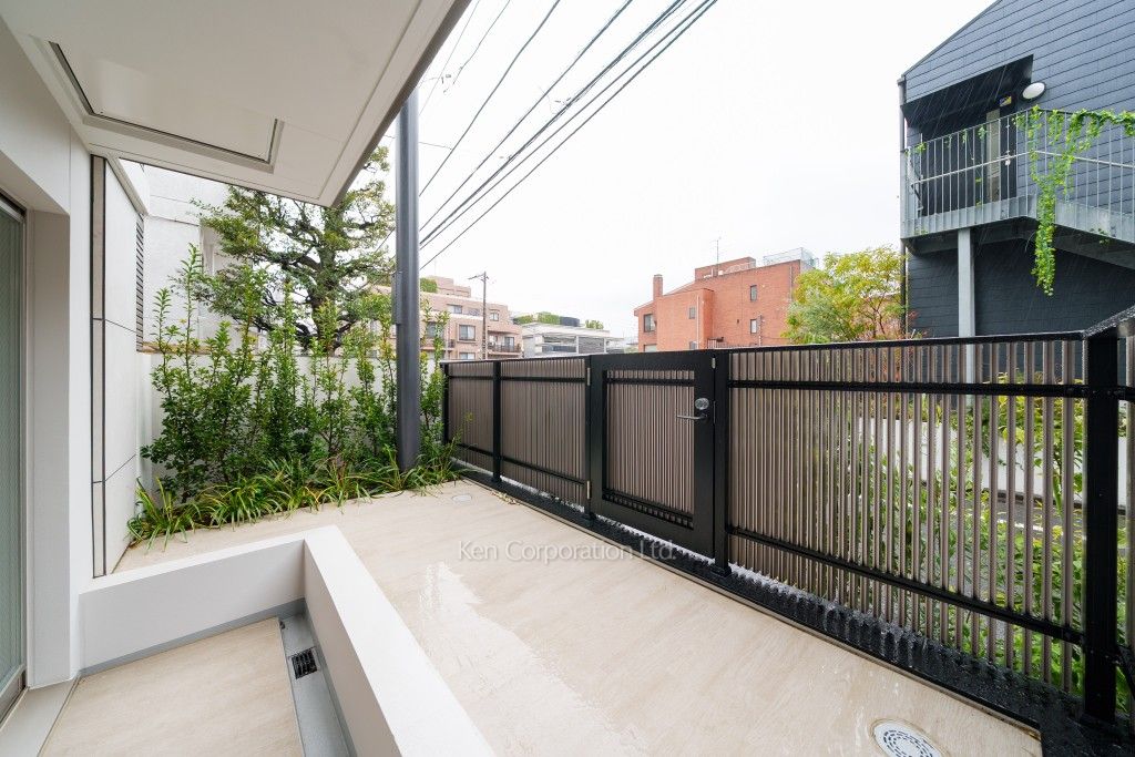 イプセ白金台の写真 バルコニー