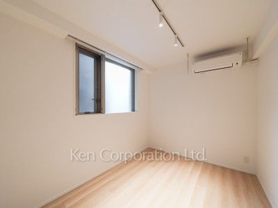 イプセ白金台の写真 サービスルーム ※4階の同じ間取タイプを撮影。仕様が異なることがあります。