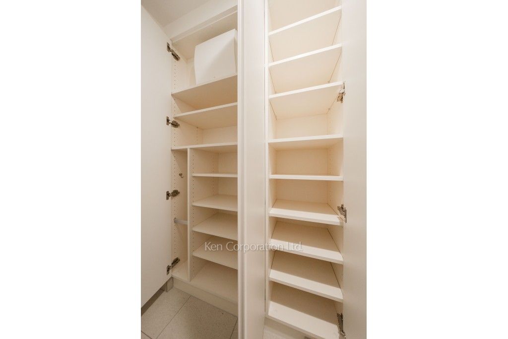 イプセ白金台の写真 シューズクローゼット