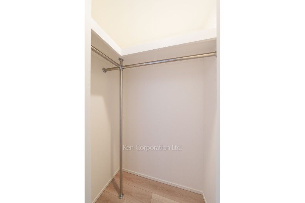 イプセ白金台の写真 ウォークインクローゼット ※2階の同じ間取タイプを撮影。仕様が異なることがあります。