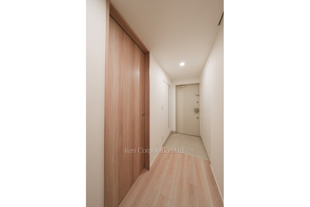 イプセ白金台の写真 玄関 ※2階の同じ間取タイプを撮影。仕様が異なることがあります。