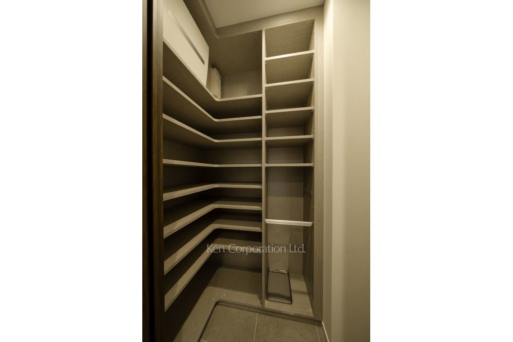 パークコート ザ・三番町ハウスの写真 シューズインクローゼット