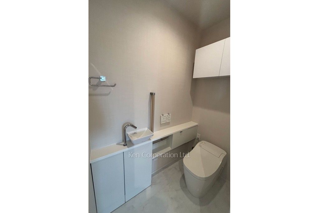 TOMIGAYA East Gardenの写真 トイレ