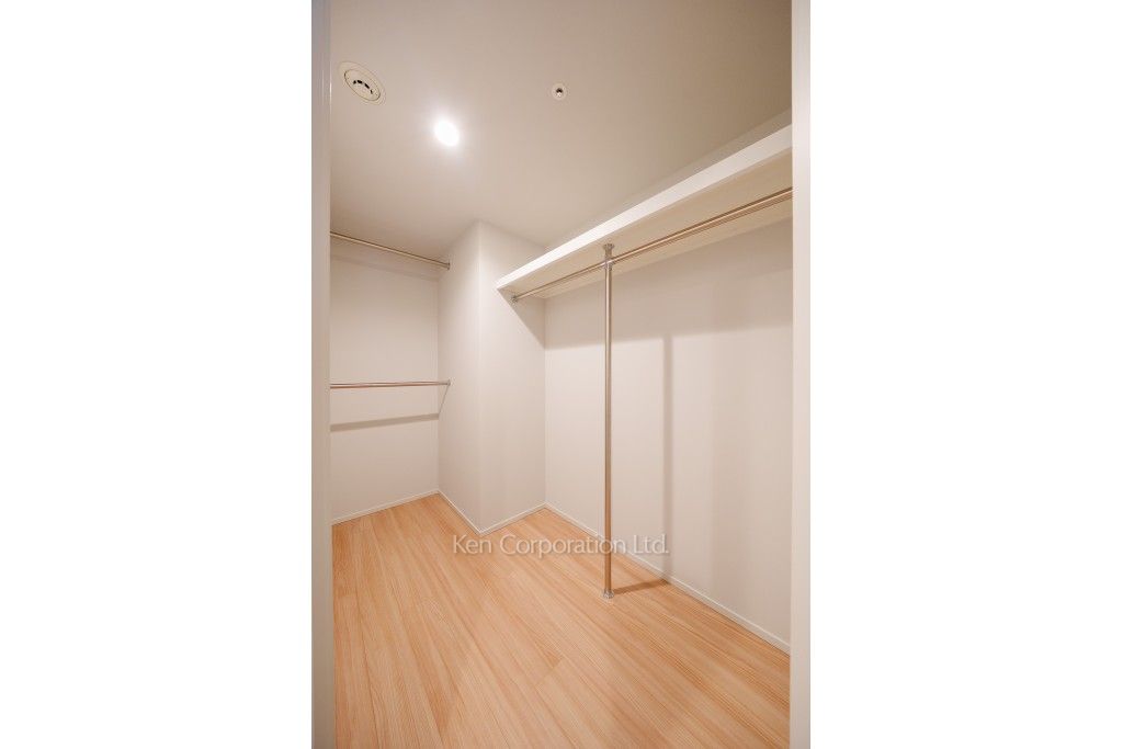 三田ガーデンヒルズイーストヒルの写真 ウォークインクローゼット