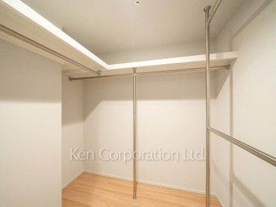 三田ガーデンヒルズイーストヒルの写真 ウォークインクローゼット
