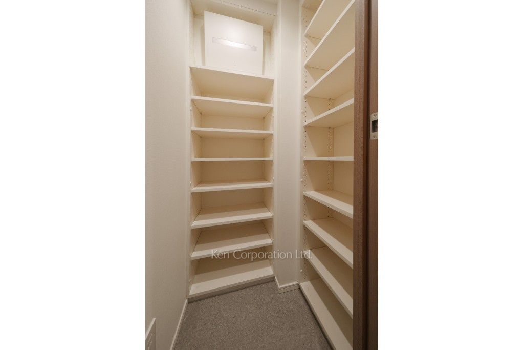 ザ・パークハビオ目黒プレイスの写真 シューズインクローゼット