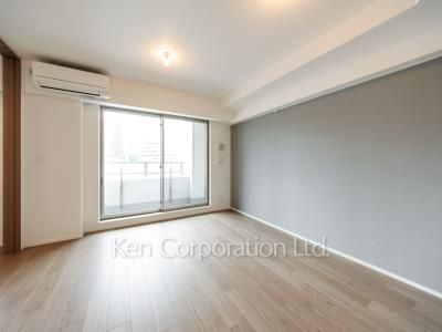 居室（LDなど） ※7階の同じ間取タイプを撮影。仕様が異なることがあります。