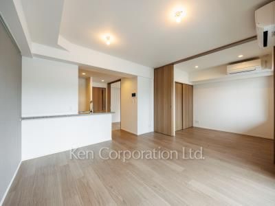 居室（LDなど） ※7階の同じ間取タイプを撮影。仕様が異なることがあります。