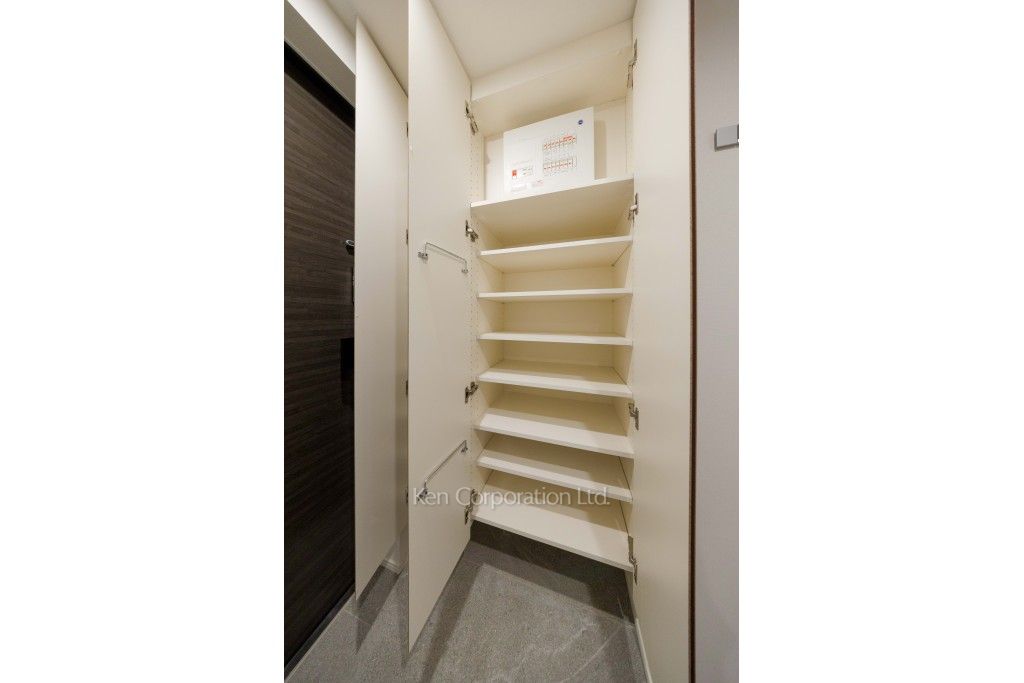 ザ・パークハビオ代々木の写真 シューズクローゼット