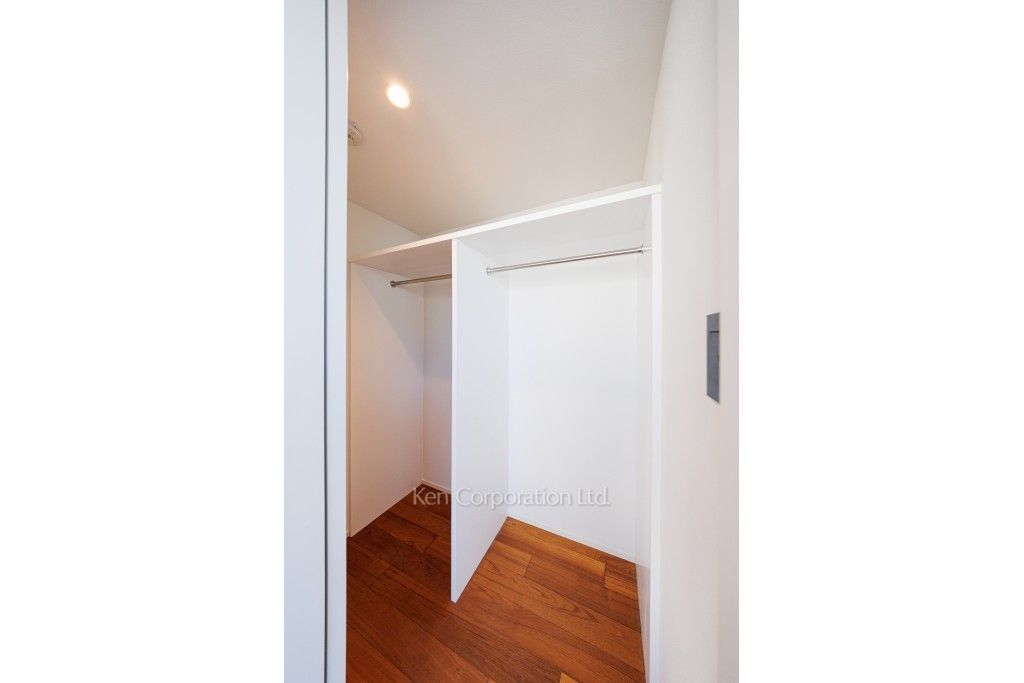 THE GRANDUO FUTAKOTAMAGAWAの写真 クローゼット