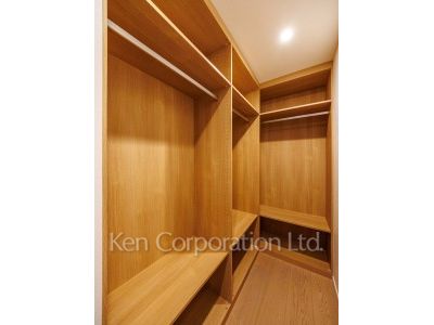 プラウド神宮前の写真 ウォークインクローゼット