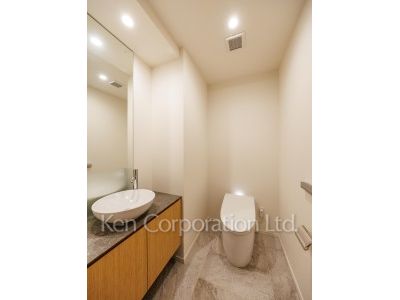 プラウド神宮前の写真 トイレ