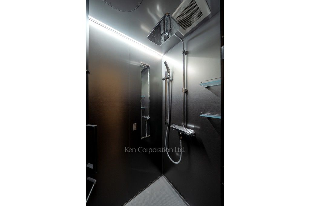THE GRANDUO HANEGIの写真 シャワールーム　※別棟の同じ間取タイプを撮影。仕様が異なることがあります。