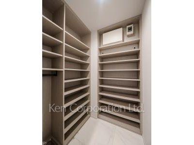 三田ガーデンヒルズ ノースヒルの写真 シューズインクローゼット