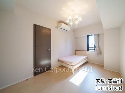 ベッドルーム　※家具家電付