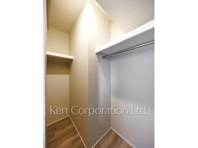 Urban Breeze 恵比寿の写真 ウォークインクローゼット ※9階の同じ間取タイプを撮影。仕様が異なることがあります。