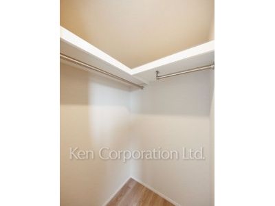 Urban Breeze 恵比寿の写真 ウォークインクローゼット ※11階の同じ間取タイプを撮影。仕様が異なることがあります。