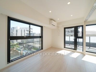 居室（LDなど） ※3階の同じ間取タイプを撮影。仕様が異なることがあります。