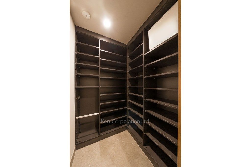 ザ・パークハウス千代田六番町の写真 シューズインクローゼット