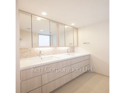 パウダールーム ※写真・画像は実際と異なる場合がございます。部屋写真は同一タイプのものです。（ただし、画像中にタイプ名の記載がある場合はその記載内容を優先します。）