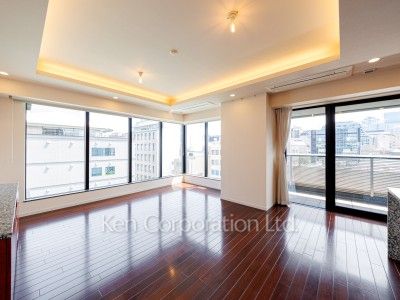 ブランズ六番町の写真