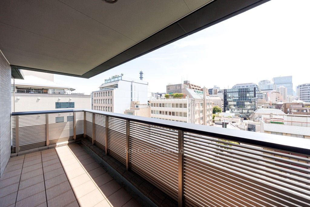 ブランズ六番町の写真 バルコニー