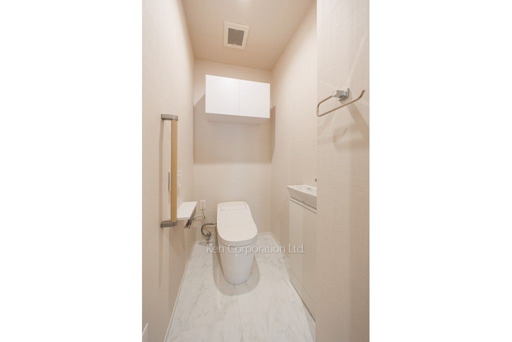 TOMIGAYA West GARDENの写真 トイレ