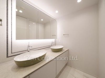 パウダールーム