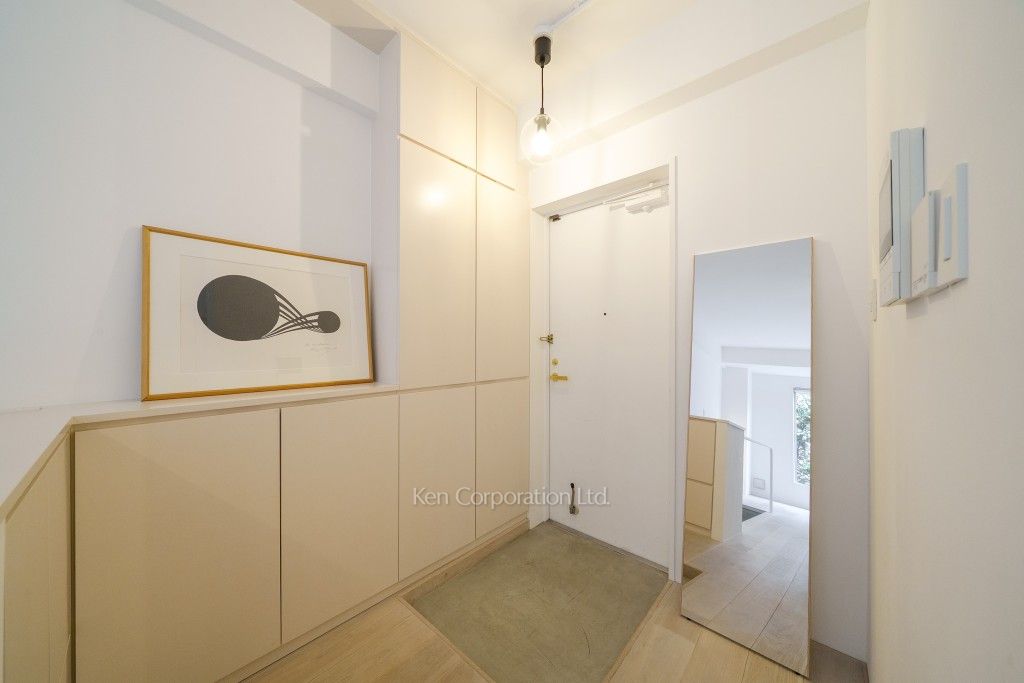 ヒルハイツ代官山の写真 玄関　※家具家電付