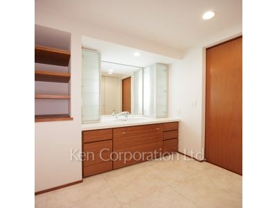 パウダールーム ※写真・画像は実際と異なる場合がございます。部屋写真は同一タイプのものです。（ただし、画像中にタイプ名の記載がある場合はその記載内容を優先します。）