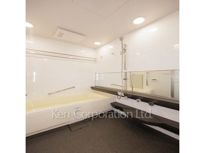 バスルーム ※写真・画像は実際と異なる場合がございます。部屋写真は同一タイプのものです。（ただし、画像中にタイプ名の記載がある場合はその記載内容を優先します。）