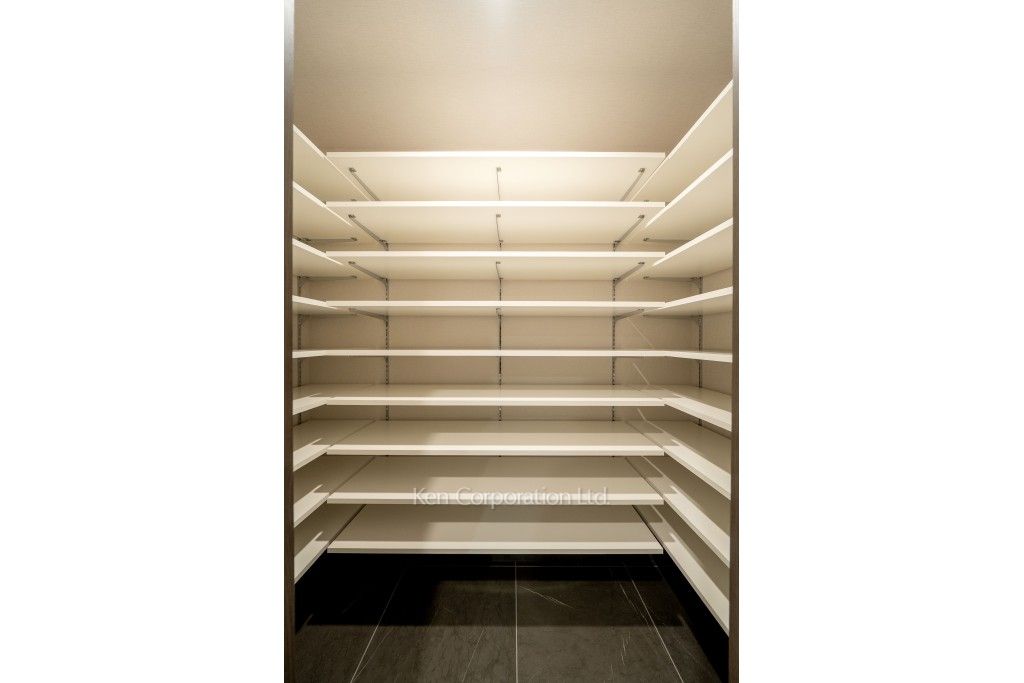 プラウドタワー渋谷の写真 シューズインクローゼット