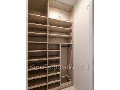 三田ガーデンヒルズ ウエストヒルの写真 シューズインクローゼット