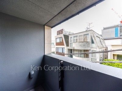 GLOBE NISHIAZABUの写真 バルコニー