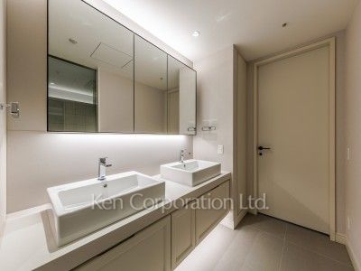 パウダールーム