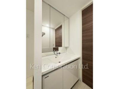 パウダールーム ※写真・画像は実際と異なる場合がございます。部屋写真は同一タイプのものです。（ただし、画像中にタイプ名の記載がある場合はその記載内容を優先します。）