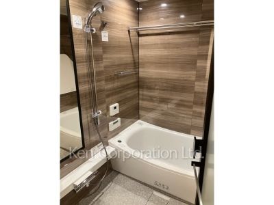 バスルーム ※写真・画像は実際と異なる場合がございます。部屋写真は同一タイプのものです。（ただし、画像中にタイプ名の記載がある場合はその記載内容を優先します。）