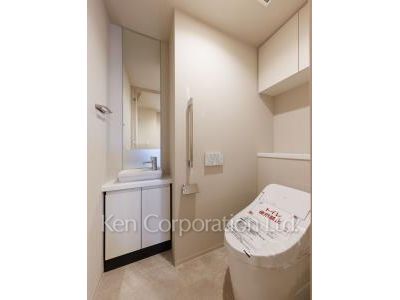 JIYUGAOKA MUSE SQUARE THE RESIDENCEの写真 トイレ ※11階の同じ間取タイプを撮影。仕様が異なることがあります。